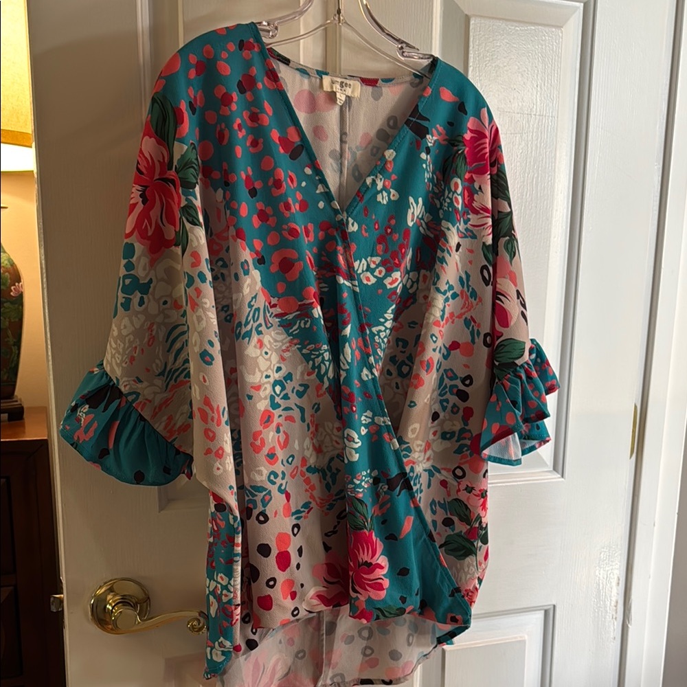 Floral V-Neck Kimono Top